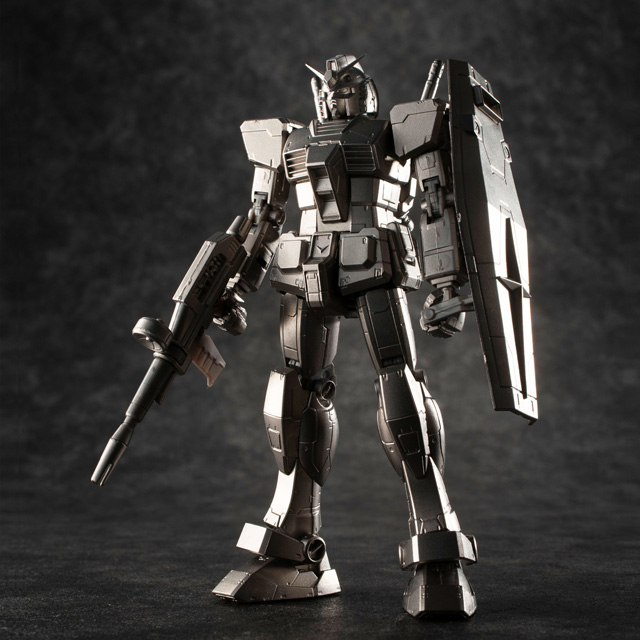 ガンダリウム合金モデル 1/144 RX-78-2ガンダム