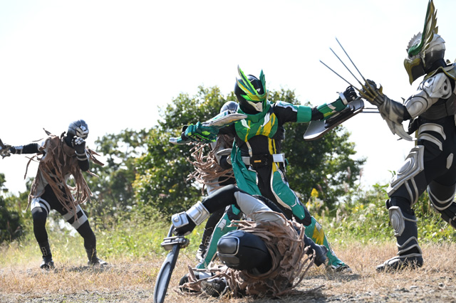 劇場短編　仮面ライダーセイバー 不死鳥の剣士と破滅の本／劇場版 仮面ライダーゼロワン REAL×TIME