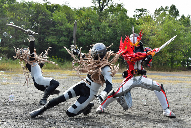 劇場短編 仮面ライダーセイバー 不死鳥の剣士と破滅の本