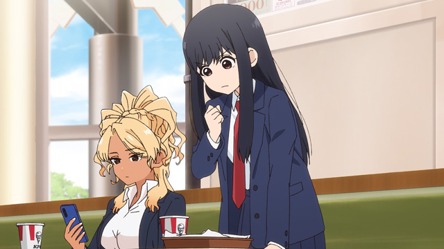 フードコートで、また明日。