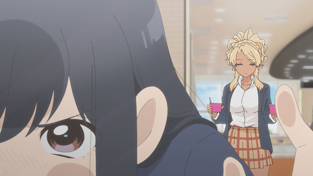 フードコートで、また明日。