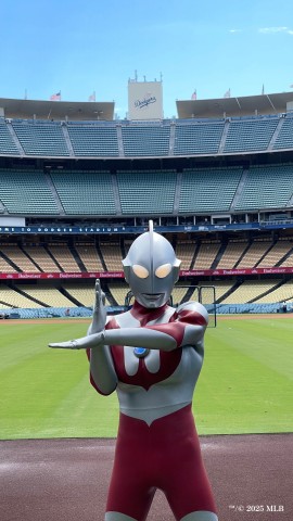 ウルトラマン