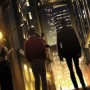 『LAZARUS ラザロ』第4話 製薬会社の株が暴落する前に売り抜けていたトレーダー、サム・スティーブソン
