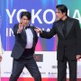 津上翔一、横浜国際映画祭で仮面ライダーアギトに生変身！　『アギト―超能力戦争―』キャストがレッドカーペットイベント